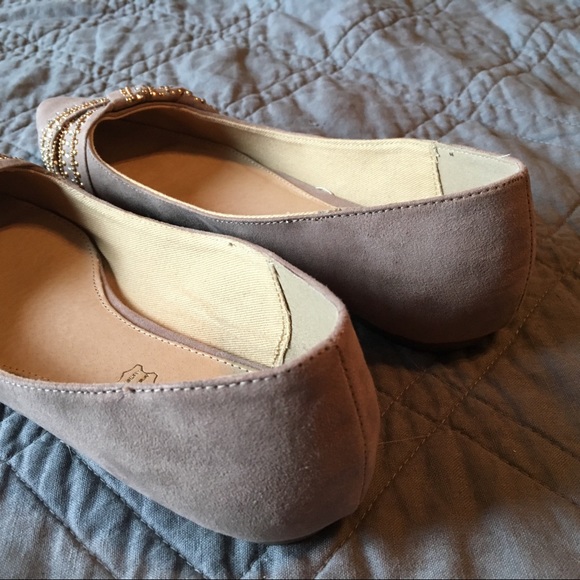 Aldo leather/suede tan/gold pointed flats - Picture 6 of 6